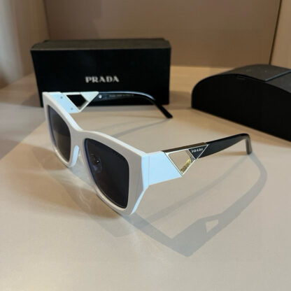 Prada fashion trend sunglasses - Image 2