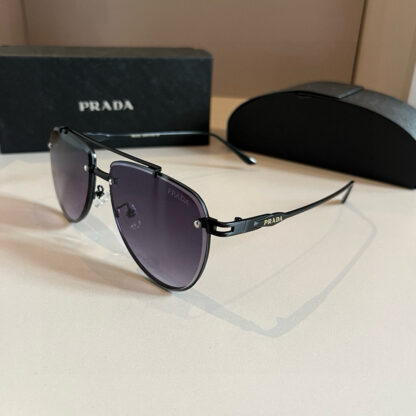 Prada fashion trend sunglasses - Image 2