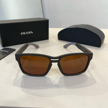 Prada fashion trend sunglasses - Image 2