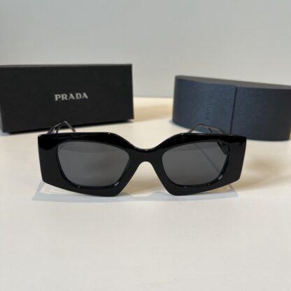 Prada fashion trend sunglasses - Image 2