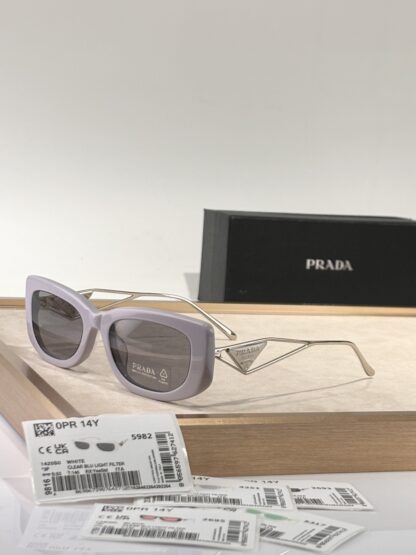 Prada fashion trend sunglasses - Image 2