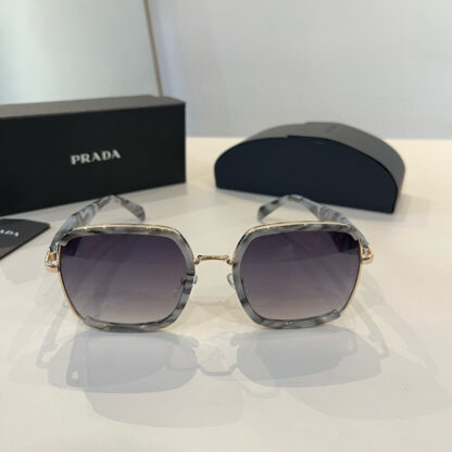 Prada fashion trend sunglasses - Image 2