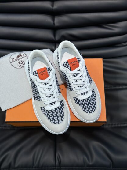 Hermes men's comfortable and soft gray and black color matching casual sports shoes - Image 2