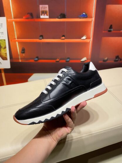 Hermès French Paris catwalk model black classic casual shoes - Image 2
