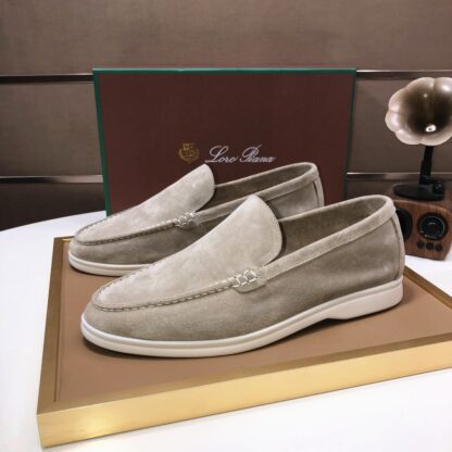 Hermès couple's gray apricot high-end classic loafers - Image 2