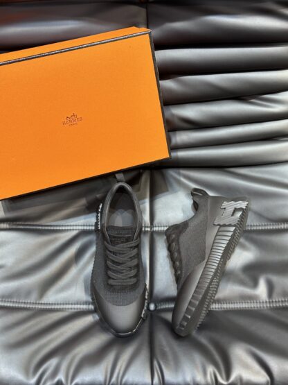 Hermès men's black versatile casual sneakers - Image 2