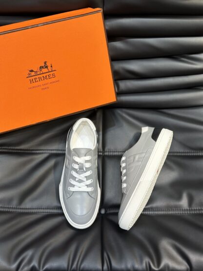 Hermès Men's Light Grey Comfort Low-Top Casual Sneakers - Image 2
