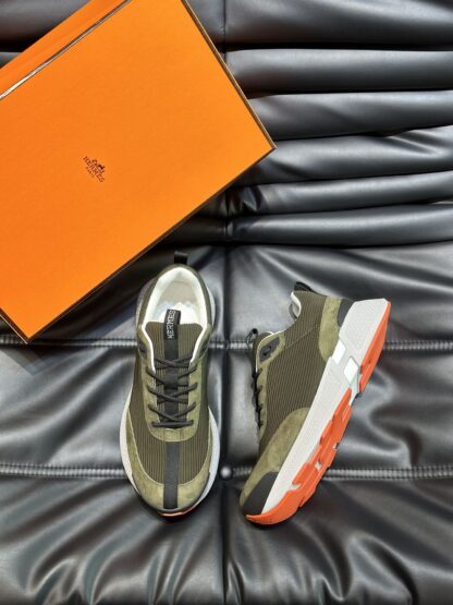 Hermes high-end men's dark green round toe fashion casual sports shoes - Image 2