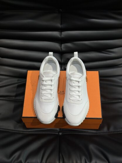 Hermès white versatile casual sneakers - Image 2