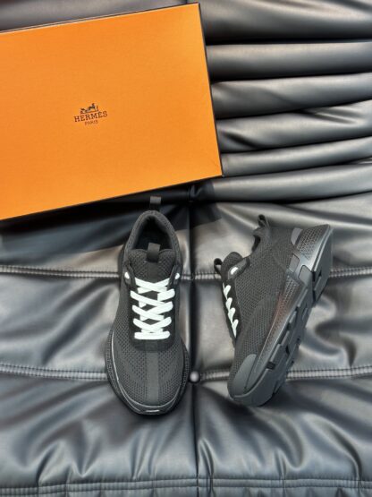 Hermes high-end men's fashion black and white casual breathable simple sports shoes - Image 2