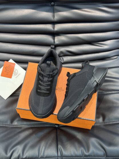 Hermes men's black comfortable breathable simple casual sports shoes - Image 2