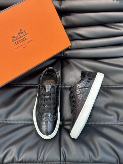 Hermès Men's Soft Lightweight Black Low-Top Casual Sneakers - Image 2