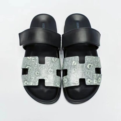 Hermès classic gray and black couple woven slippers - Image 2