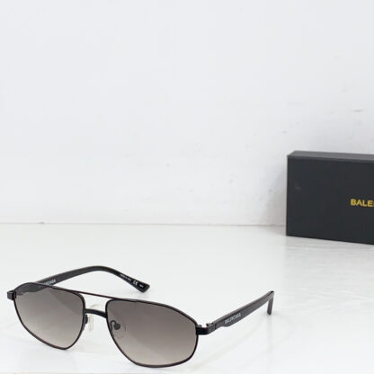 Balenciaga fashion sunglasses - Image 2