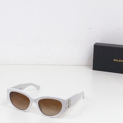 Balenciaga fashion sunglasses - Image 2