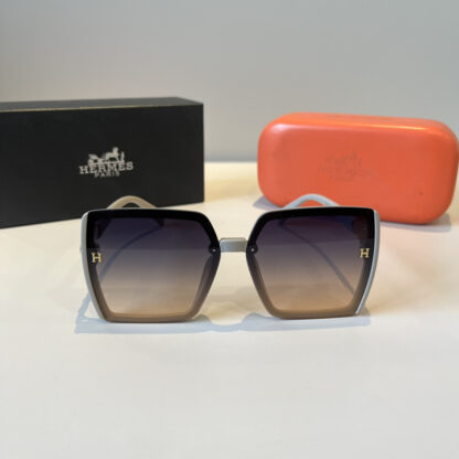 Hermès Women's Oval Lens Sunglasses - Image 2