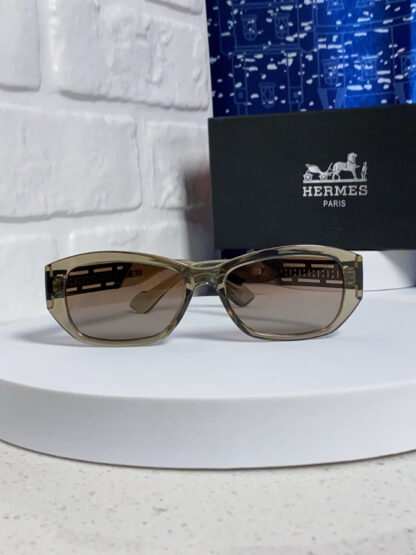 Hermes Retro Fashion Cat Eye Sunglasses - Image 2