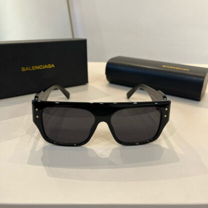 Balenciaga fashion sunglasses - Image 3