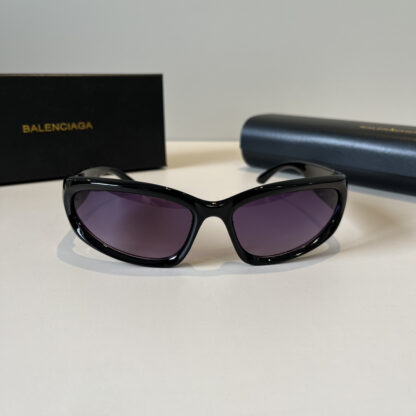 Balenciaga fashion sunglasses - Image 2
