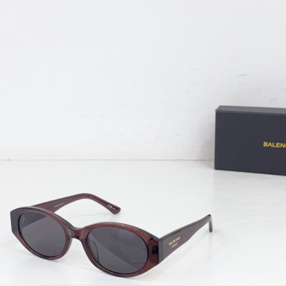 Balenciaga fashion sunglasses - Image 2