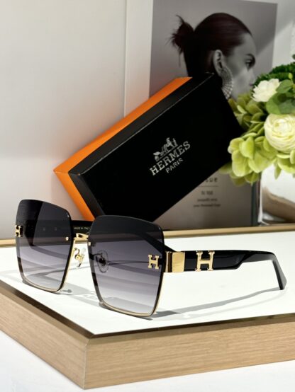 Hermès Fashion Sunglasses - Image 2
