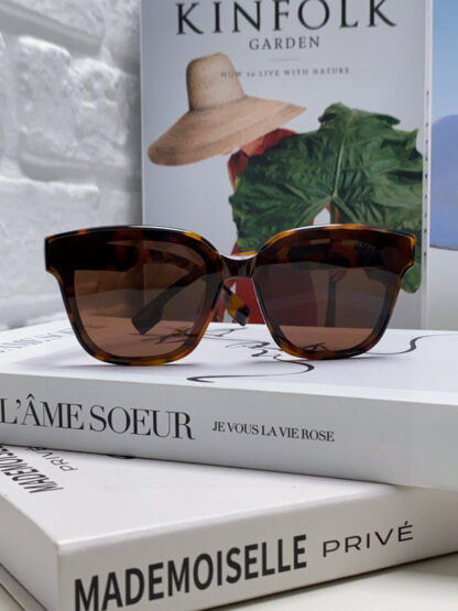 BURBERRY Fashion Temperament Sunglasses - Image 3