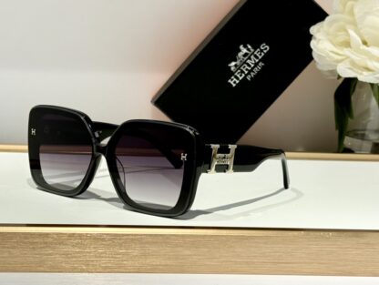 Hermès Fashion Sunglasses - Image 2
