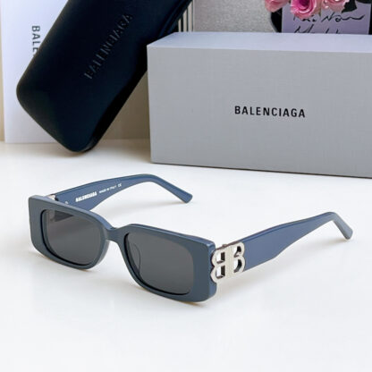Balenciaga fashion sunglasses - Image 2