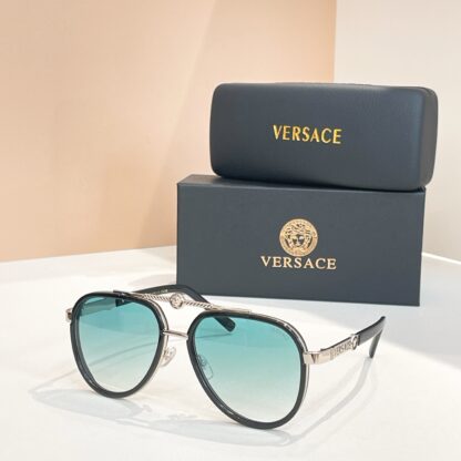 Versace fashion trend sunglasses - Image 2