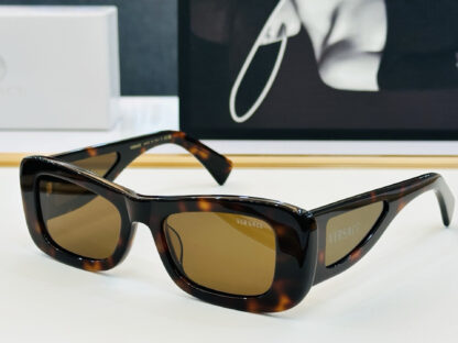 Versace fashion trend sunglasses - Image 2