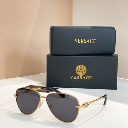 Versace fashion trend sunglasses - Image 2