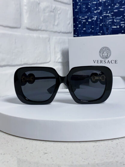 Versace fashion trend sunglasses - Image 3