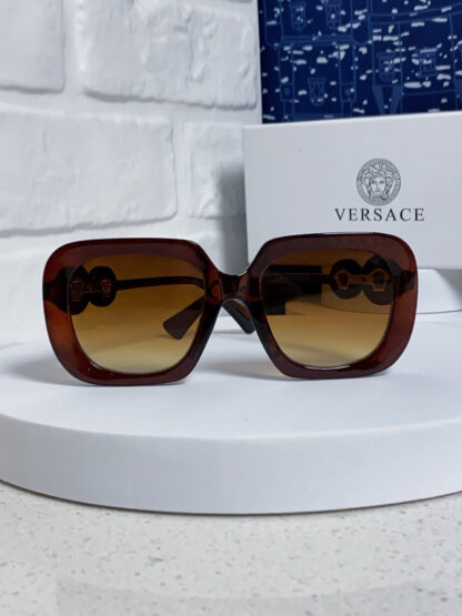 Versace fashion trend sunglasses - Image 3