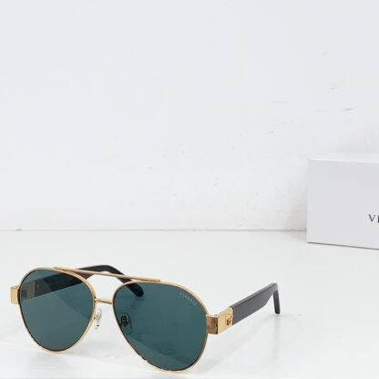 Versace fashion trend sunglasses - Image 2