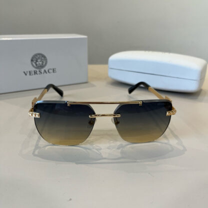 Versace fashion trend sunglasses - Image 3