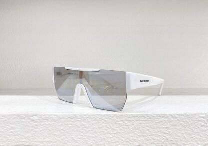 BURBERRY Fashion Temperament Sunglasses - Image 3