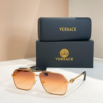 Versace fashion trend sunglasses - Image 2