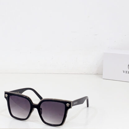 Versace fashion trend sunglasses - Image 2