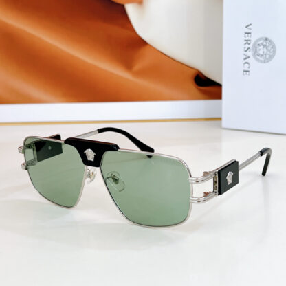 Versace fashion trend sunglasses - Image 2