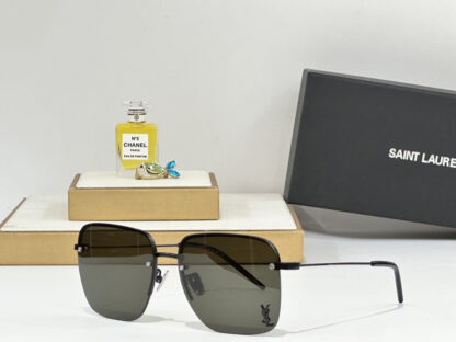 Yves Saint Laurent fashion sunglasses - Image 2