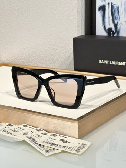 Yves Saint Laurent fashion sunglasses - Image 2