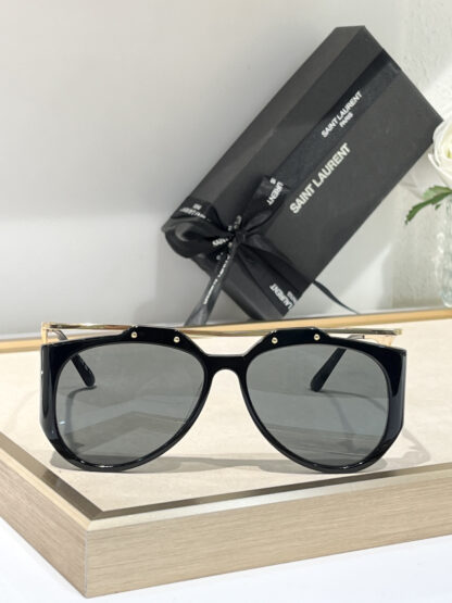 Yves Saint Laurent fashion sunglasses - Image 2
