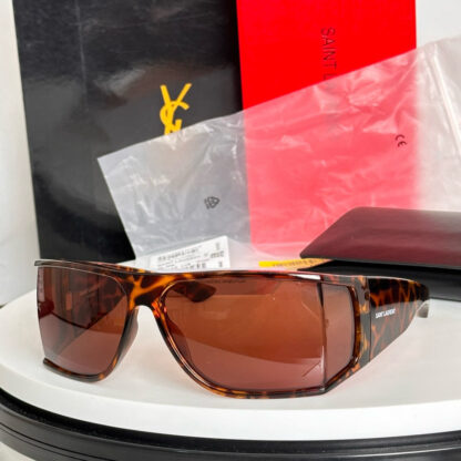 Yves Saint Laurent fashion sunglasses - Image 2