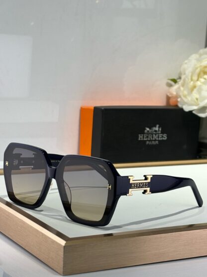 Hermes Fashion Sunglasses - Image 2