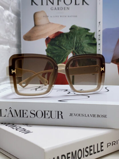 Hermes Fashion Sunglasses - Image 2