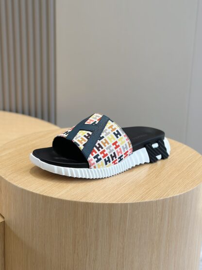 Hermès men's ultra-light and comfortable yellow and red color matching slippers - Image 2