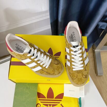 Gucci co-branded Dexter sneakers - Image 2