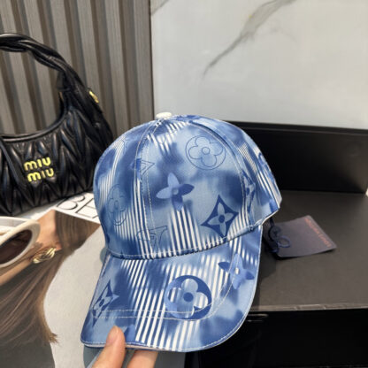 Louis Vuitton versatile fashion baseball cap - Image 2