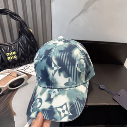 Louis Vuitton versatile fashion baseball cap - Image 2