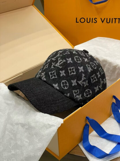 Louis Vuitton Spring and Summer New Baseball Cap - Image 2